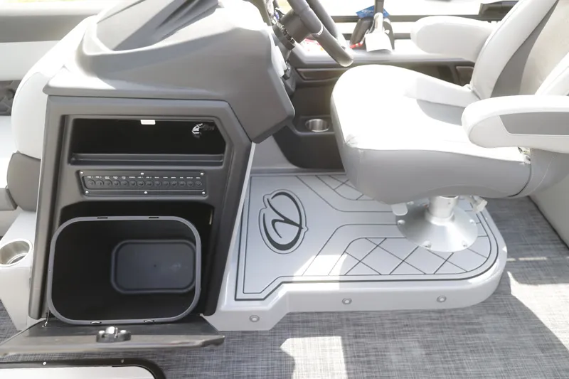 Slide: The Image of Veranda VR235RC 2026 - 21