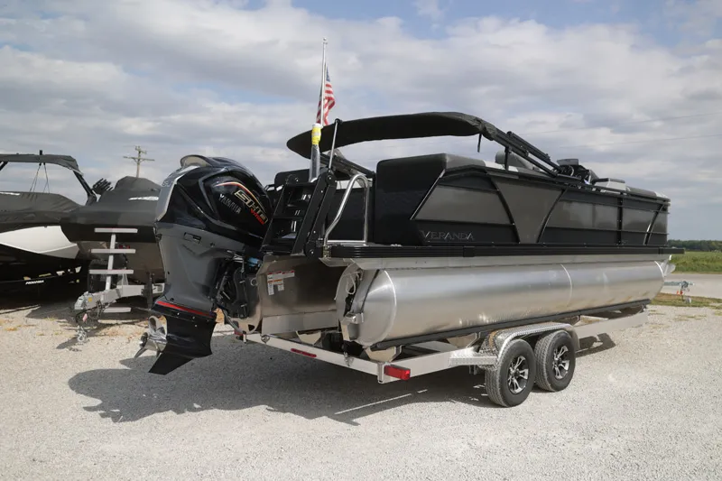 Slide: The Image of Veranda VR235RC 2026 - 3