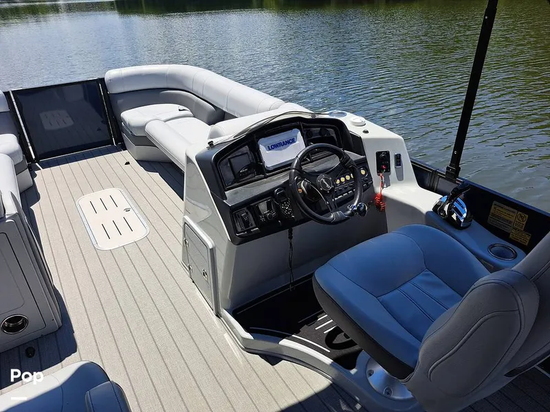 Slide: The Image of Bentley Elite 253 Swingback 2023 - 14454438