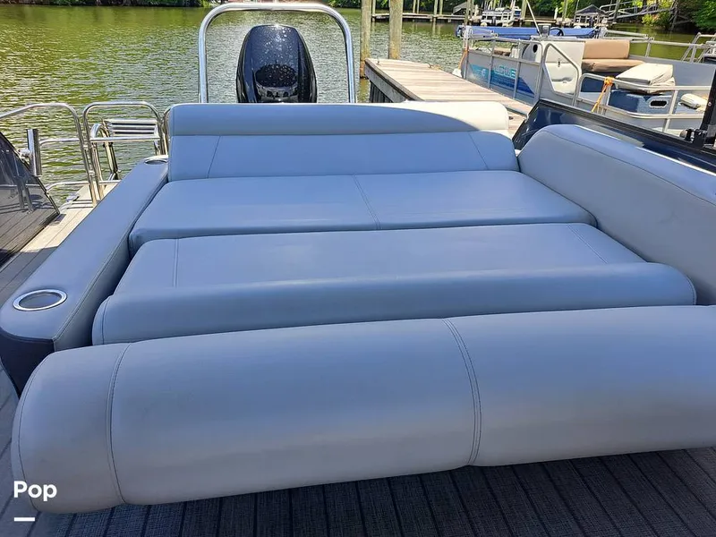 Slide: The Image of Bentley Elite 253 Swingback 2023 - 14442491