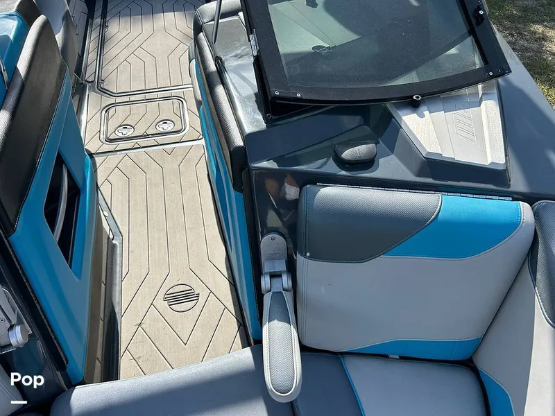 Slide: The Image of Bow Seating - 14712368