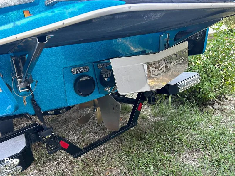 Slide: The Image of Malibu Wakesetter 23 LSV 2018 - 14712437