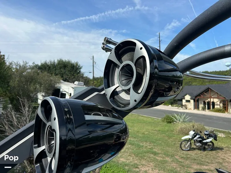 Slide: The Image of Exterior Speakers - 14712346