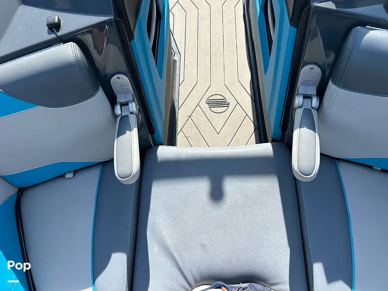 Slide: The Image of Malibu Wakesetter 23 LSV 2018 - 14737722