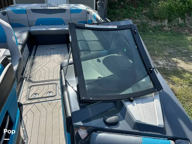 Slide: The Image of Malibu Wakesetter 23 LSV 2018 - 14712390