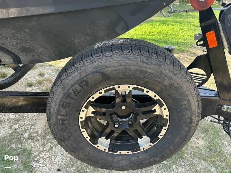 Slide: The Image of Malibu Wakesetter 23 LSV 2018 - 14712392