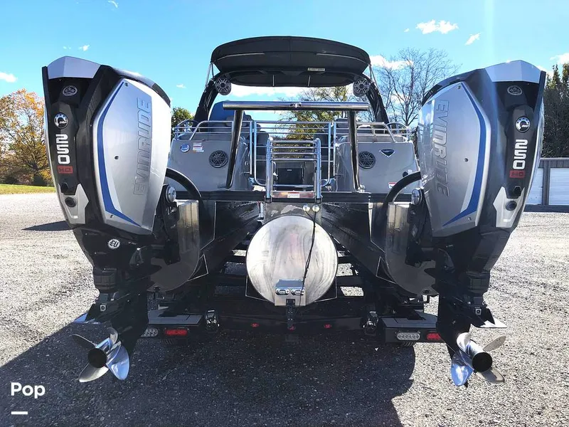 Slide: The Image of Manitou Xplode 250 2021 - 15179607