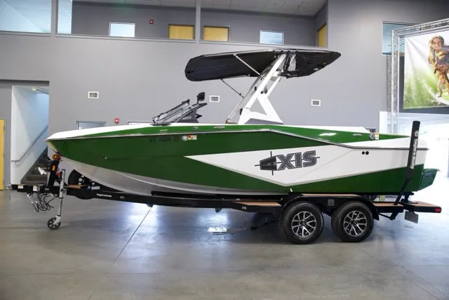 The Image of Axis Wake Research T220 2023 - 0