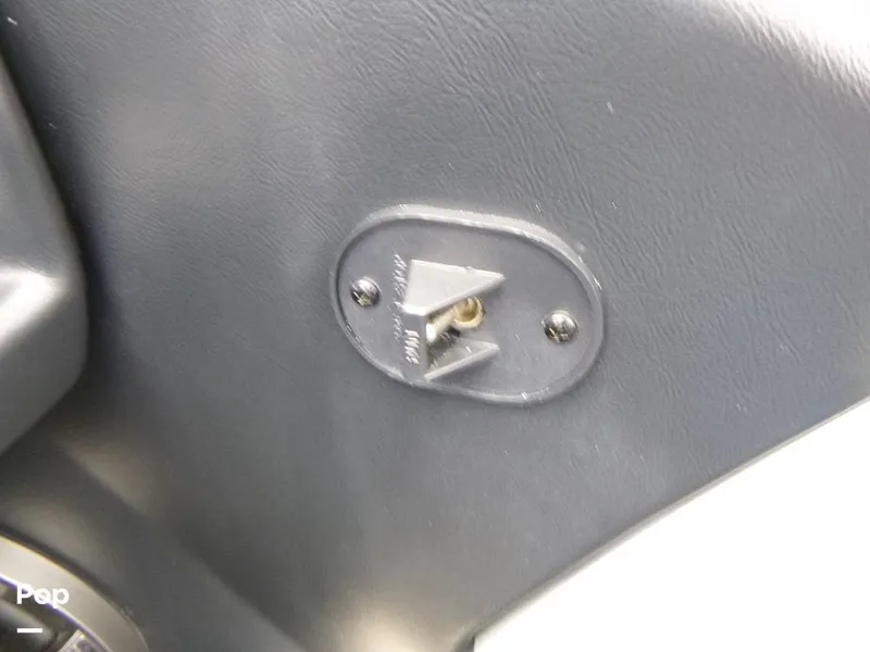 Slide: The Image of Tige zx5 2019 - 14580120