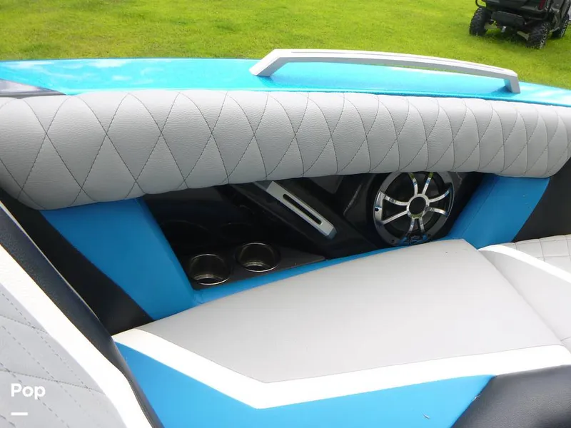 Slide: The Image of Tige zx5 2019 - 14580125