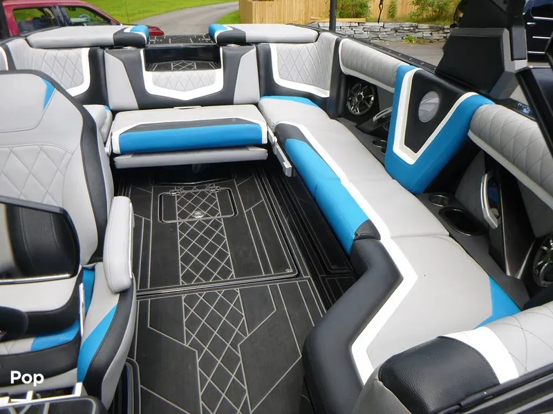 Slide: The Image of Tige zx5 2019 - 14580138