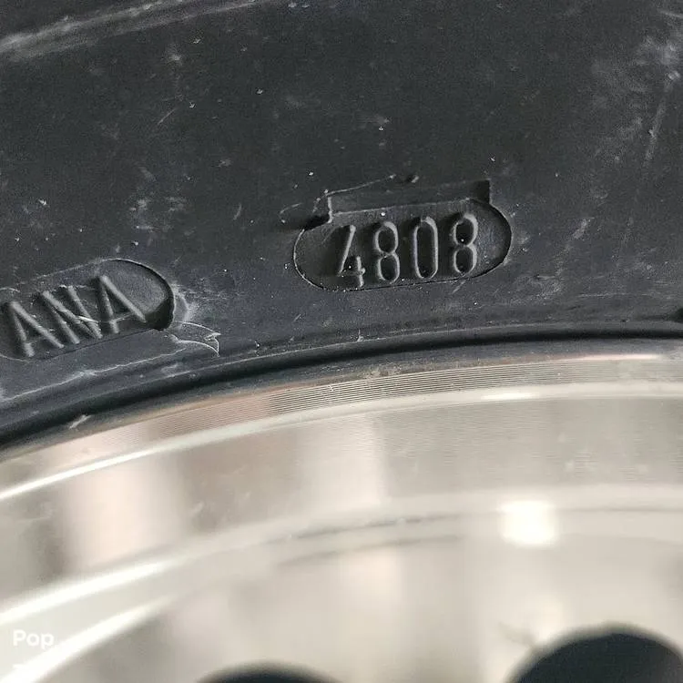 Slide: The Image of Tire Date Code - 14589185