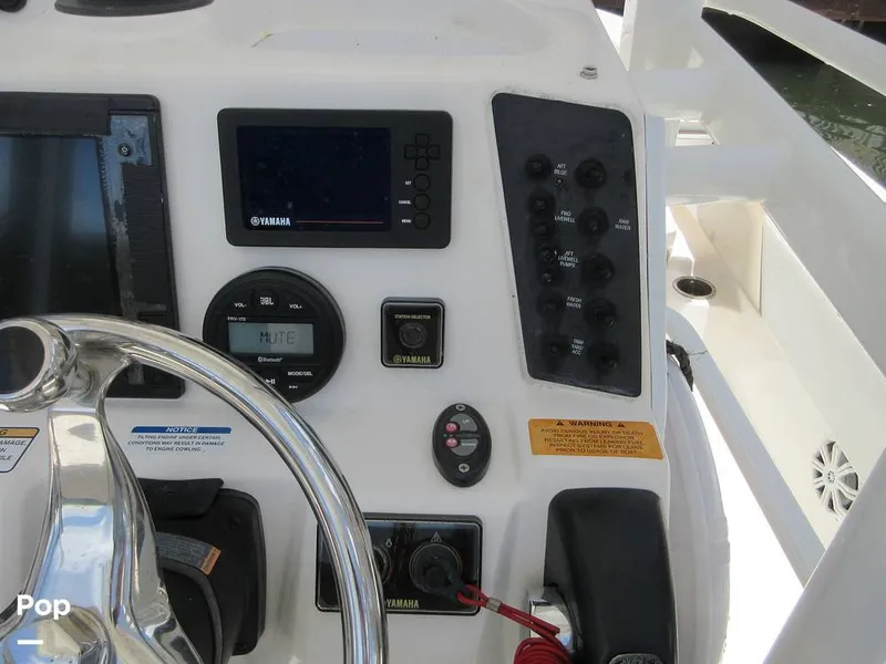 Slide: The Image of Robalo 246 Cayman SD 2018 - 14473368