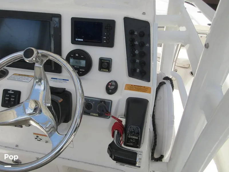 Slide: The Image of Robalo 246 Cayman SD 2018 - 14473369