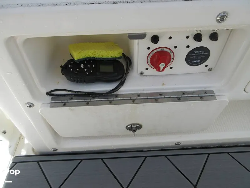 Slide: The Image of Robalo 246 Cayman SD 2018 - 14473364