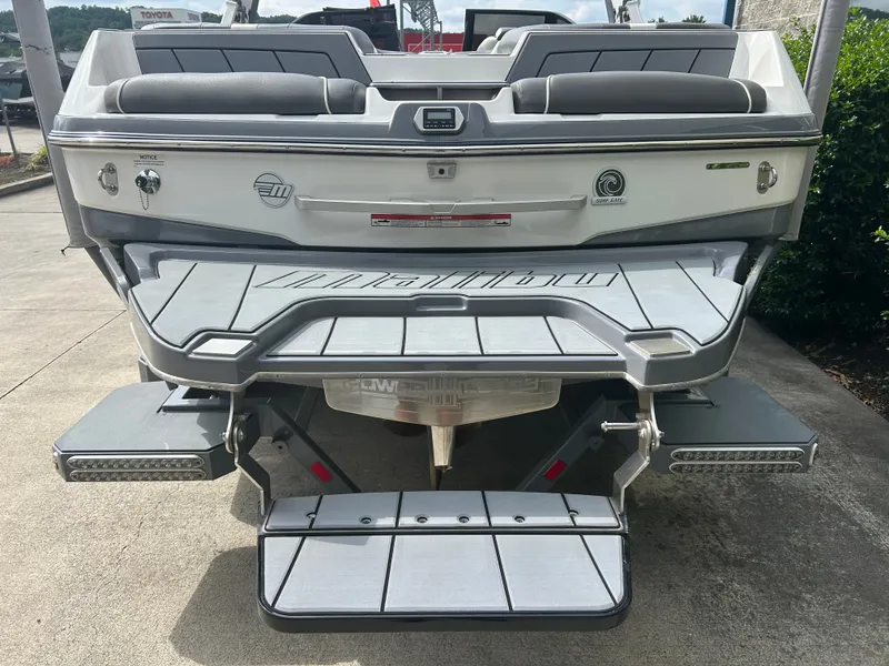 Slide: The Image of Malibu Wakesetter 23LSV 2022 - 6