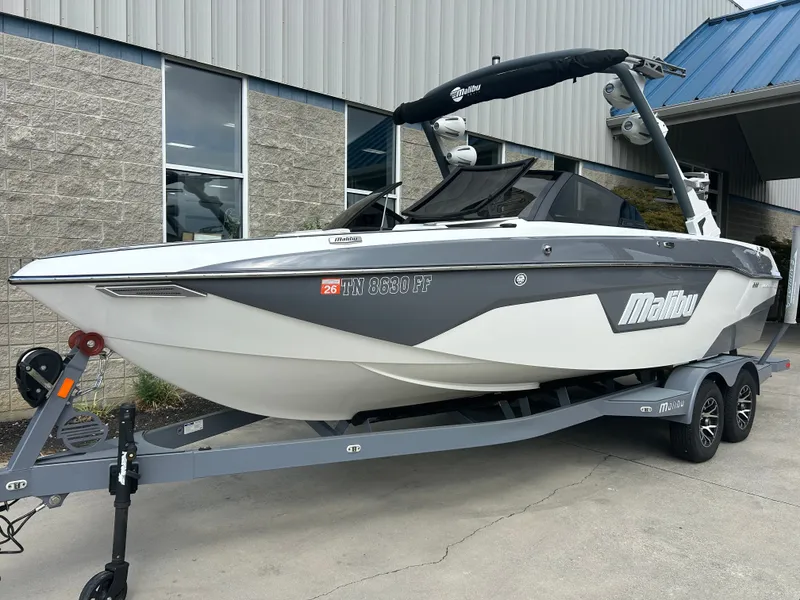 Slide: The Image of Malibu Wakesetter 23LSV 2022 - 1