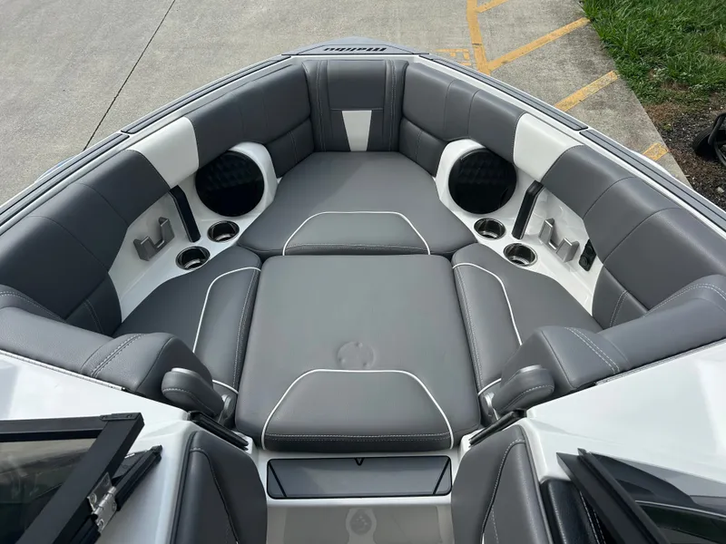 Slide: The Image of Malibu Wakesetter 23LSV 2022 - 21