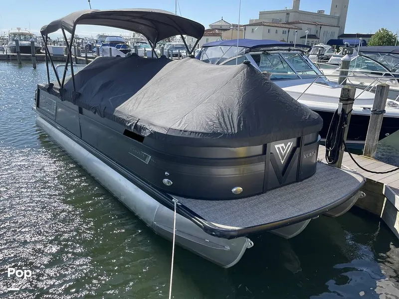 Slide: The Image of Viaggo 26U Diamante 2022 - 14544842