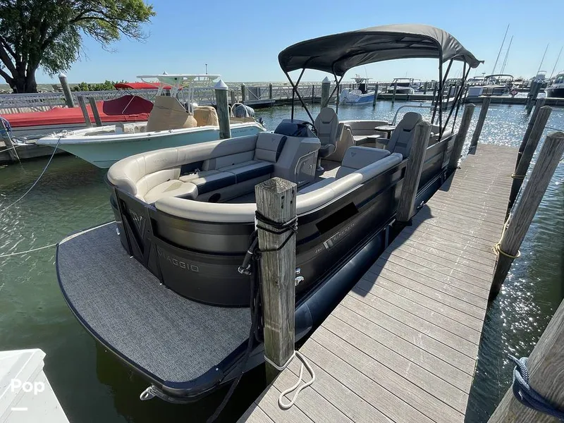 Slide: The Image of Viaggo 26U Diamante 2022 - 14544590