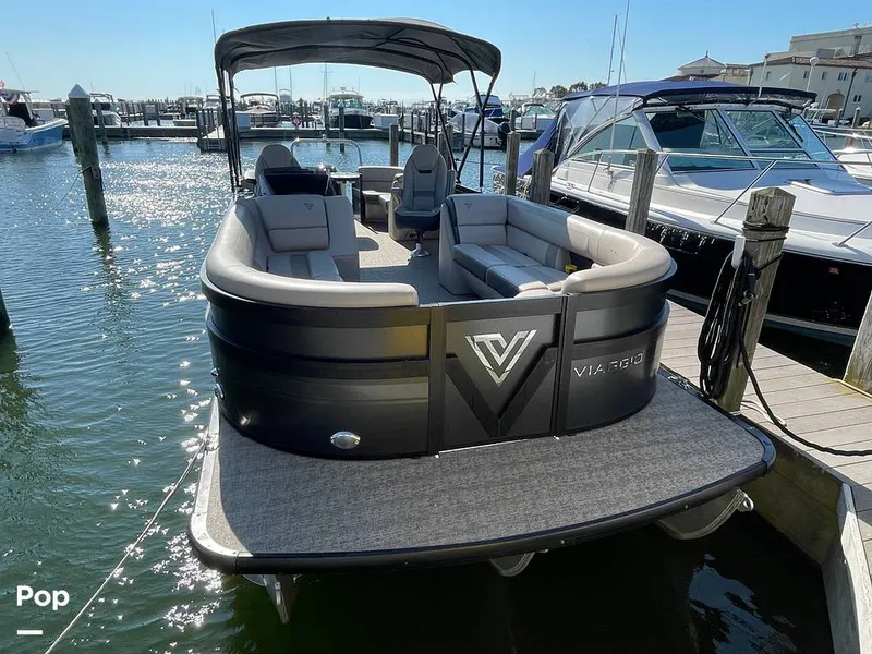 Slide: The Image of Viaggo 26U Diamante 2022 - 14544591