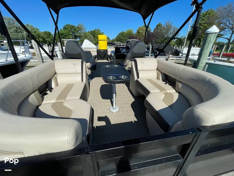 Slide: The Image of Viaggo 26U Diamante 2022 - 14540308