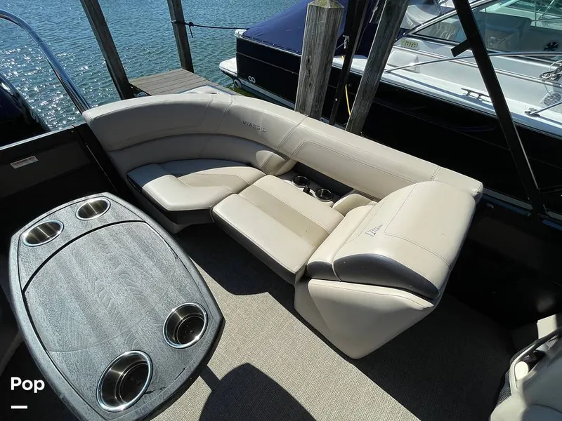 Slide: The Image of Viaggo 26U Diamante 2022 - 14544744