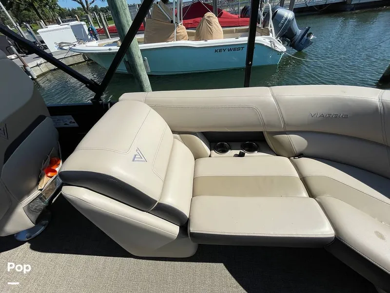 Slide: The Image of Viaggo 26U Diamante 2022 - 14544745