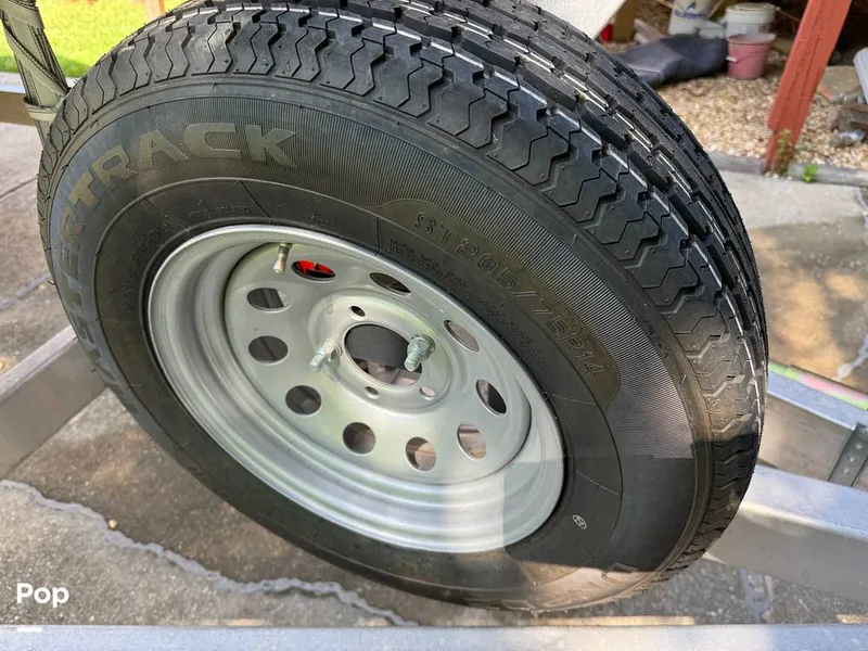 Slide: The Image of Newer Tires - 14531138