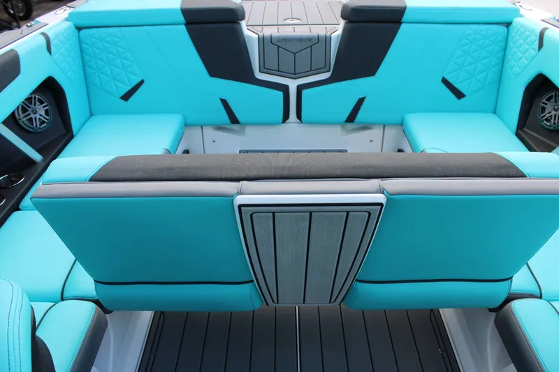 Slide: The Image of Nautique GS22 2026 - 16