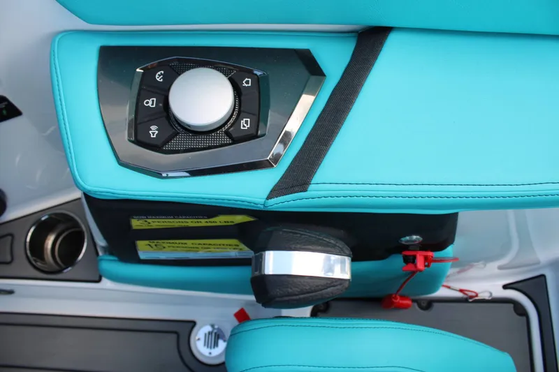 Slide: The Image of Nautique GS22 2026 - 9