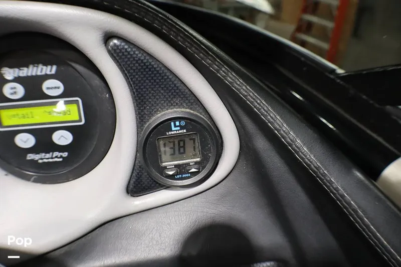 Slide: The Image of Malibu 23 LSV Wakesetter 2001 - 16171546