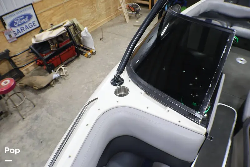 Slide: The Image of Malibu 23 LSV Wakesetter 2001 - 16171554