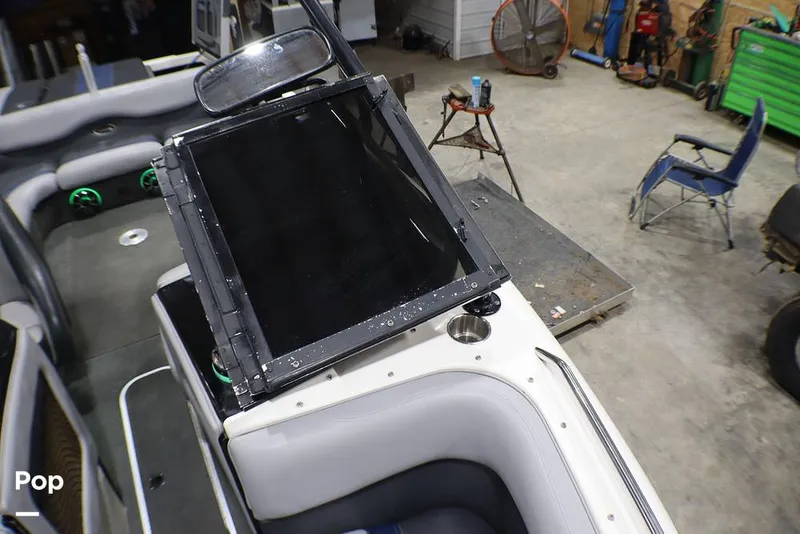 Slide: The Image of Malibu 23 LSV Wakesetter 2001 - 16171555