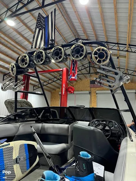 Slide: The Image of Malibu 23 LSV Wakesetter 2001 - 16120577