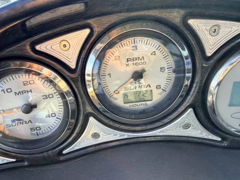 Slide: The Image of Supra 20SSV 2006 - 10
