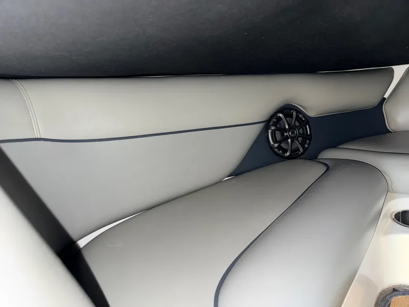 Slide: The Image of Supra 20SSV 2006 - 11