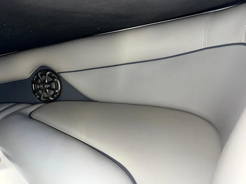 Slide: The Image of Supra 20SSV 2006 - 12