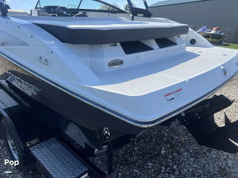 Slide: The Image of Monterey M22 2021 - 14676714