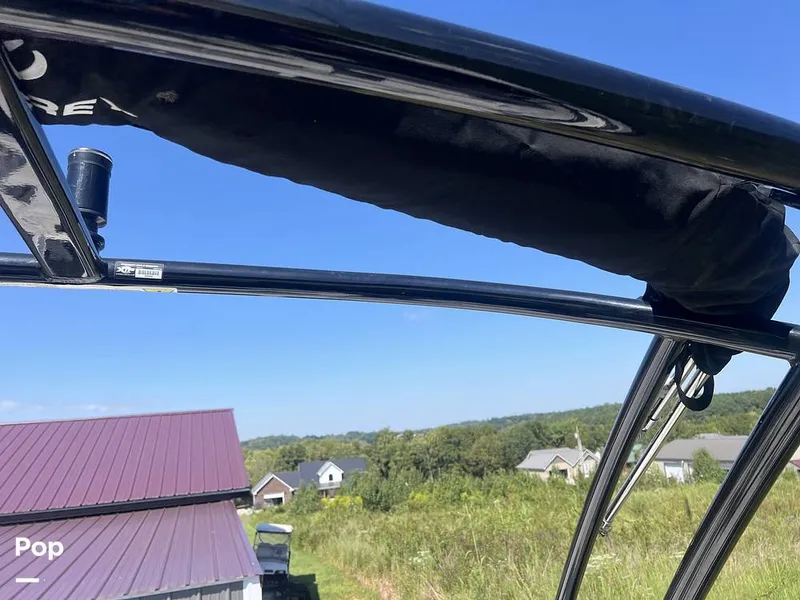 Slide: The Image of Monterey M22 2021 - 14676725