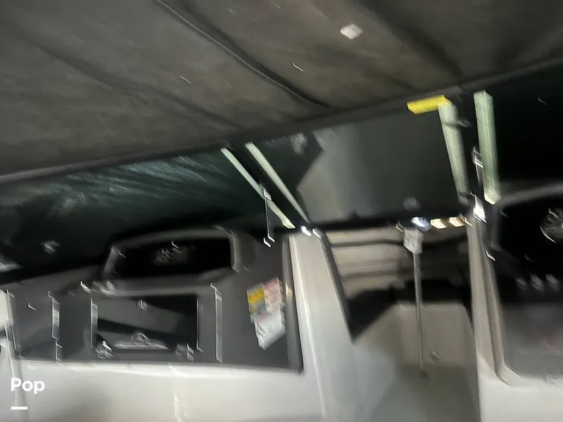 Slide: The Image of Monterey M22 2021 - 14676735