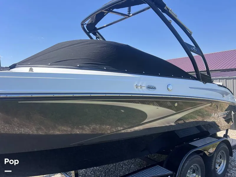 Slide: The Image of Monterey M22 2021 - 14676744