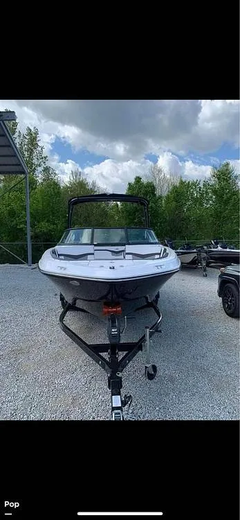 Slide: The Image of Monterey M22 2021 - 14551289