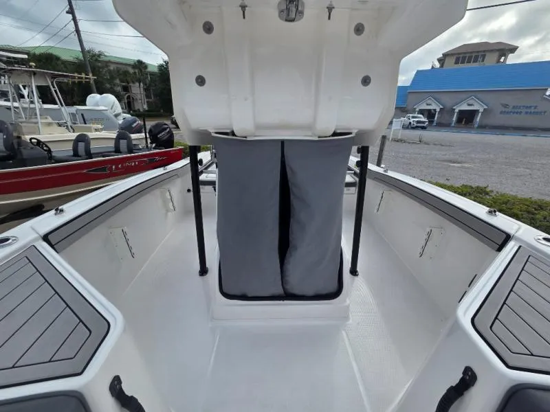 Slide: The Image of Yamaha FSH 210 2020 - 6