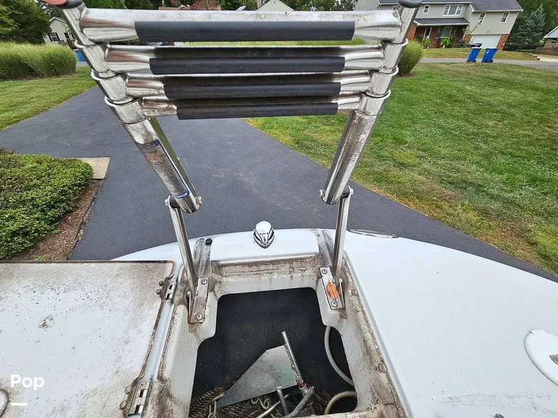 Slide: The Image of Crownline Boats 240EX 2005 - 14752393