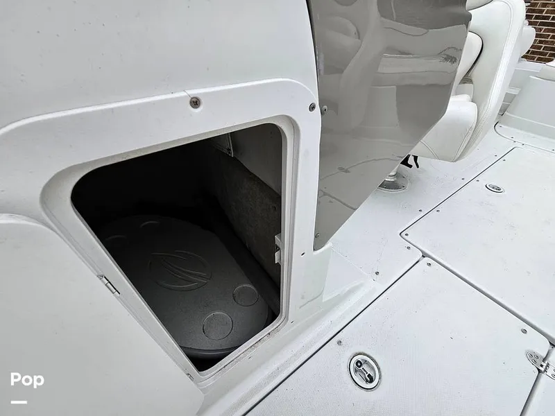 Slide: The Image of Crownline Boats 240EX 2005 - 14752400