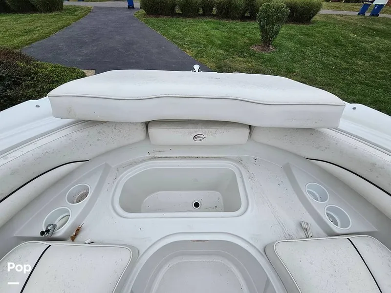 Slide: The Image of Crownline Boats 240EX 2005 - 14752405