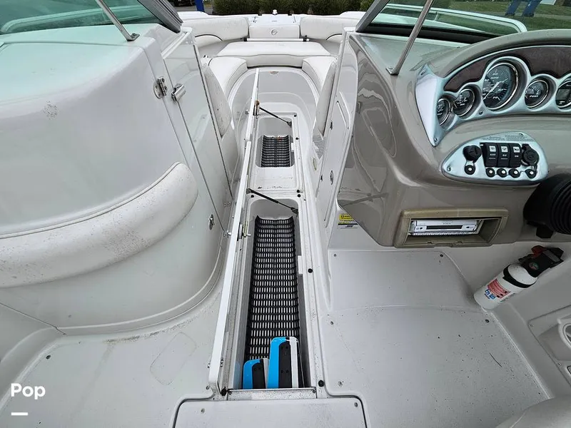 Slide: The Image of Crownline Boats 240EX 2005 - 14752408