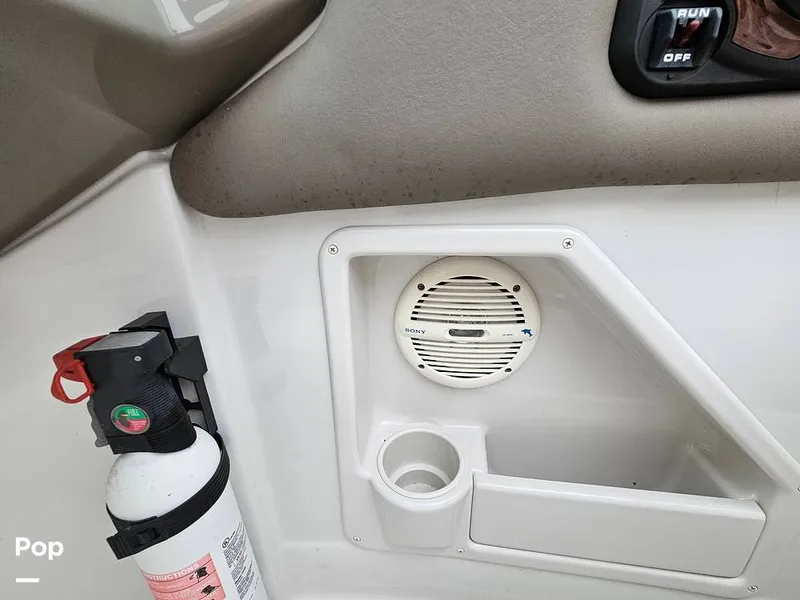 Slide: The Image of Crownline Boats 240EX 2005 - 14752457