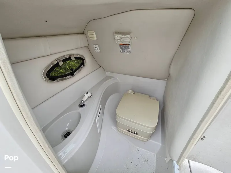Slide: The Image of Crownline Boats 240EX 2005 - 14752461